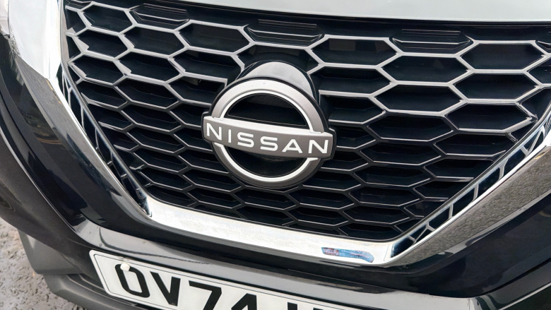 Nissan Juke 1.0 DiG-T N-Connecta 5dr Petrol Hatchback